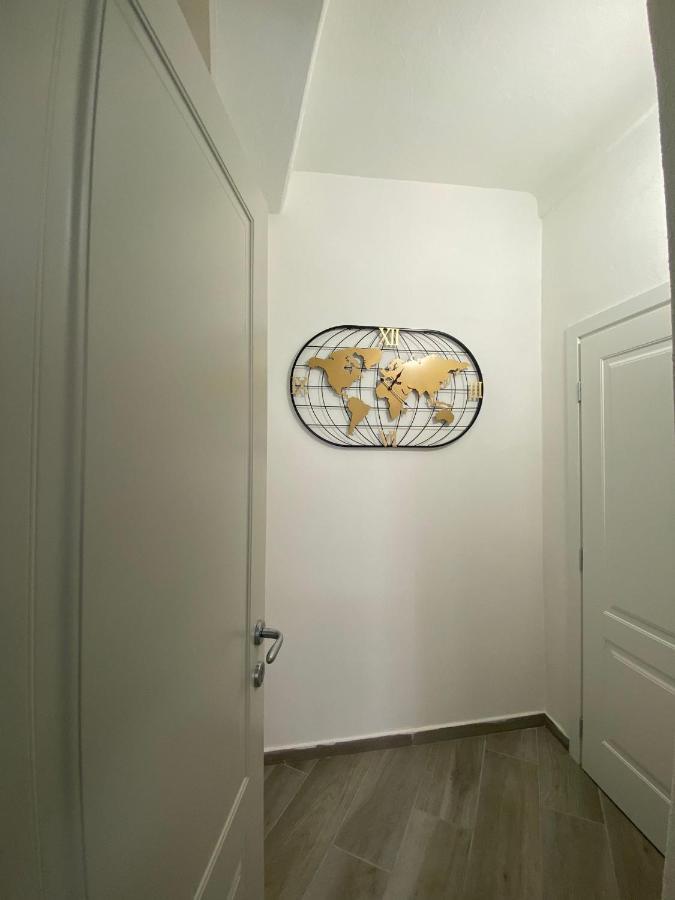 Luvegu Sciuiu Apartment فيرناتْسا المظهر الخارجي الصورة
