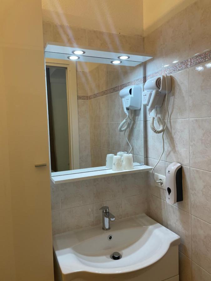 Luvegu Sciuiu Apartment فيرناتْسا المظهر الخارجي الصورة